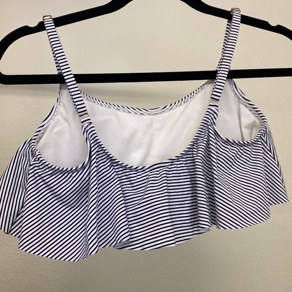 Xhilaration Stripe Swim Top - Picture 3 of 12